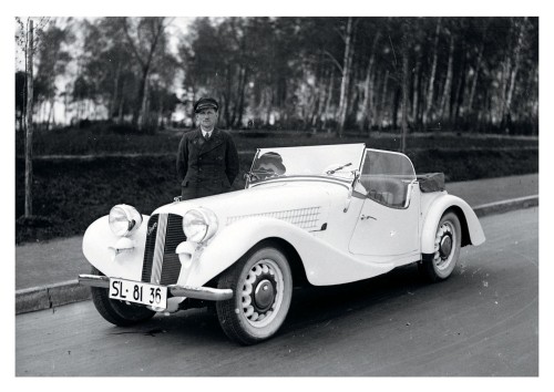 retro cars.jpg